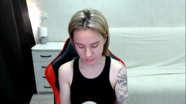 Image 2 of baby_kitte Stream on Chaturbate on 2 months ago