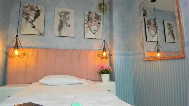 Image 11 of babyangel18_ Stream on Chaturbate on 2 months ago