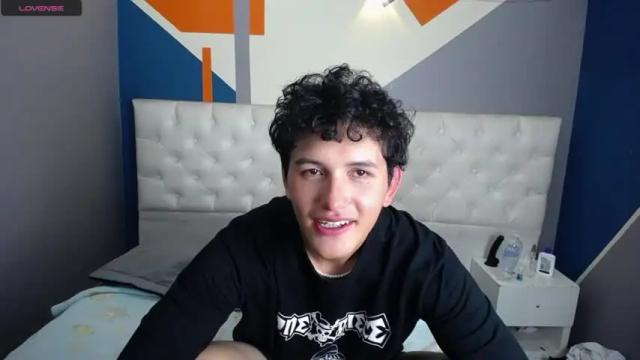 Image 3 of babyangel_99 Stream on Chaturbate on 22 months ago