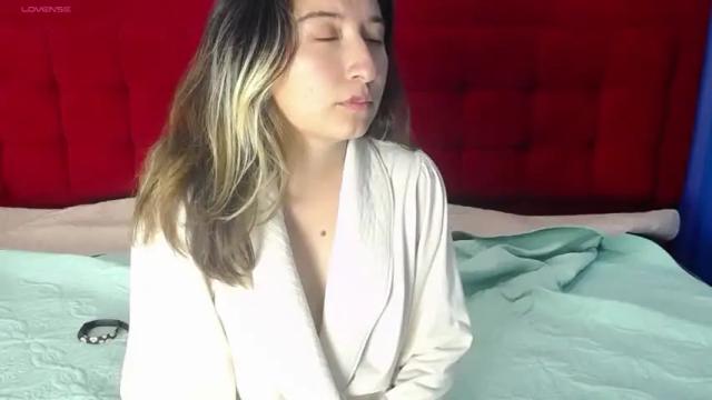 Image 3 of babyangel_99 Stream on Chaturbate on 21 months ago