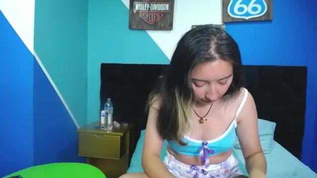Image 3 of babyangel_99 Stream on Chaturbate on 21 months ago