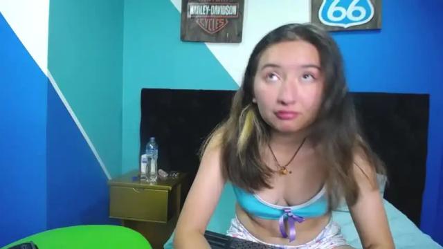 Image 6 of babyangel_99 Stream on Chaturbate on 21 months ago