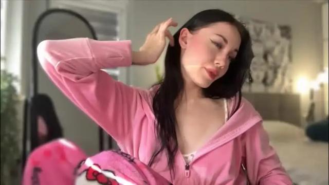 Image 3 of babycoffee Stream on Chaturbate on 16 days ago