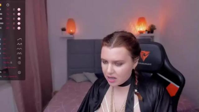 Image 2 of babyfox35643 Stream on Chaturbate on 19 months ago
