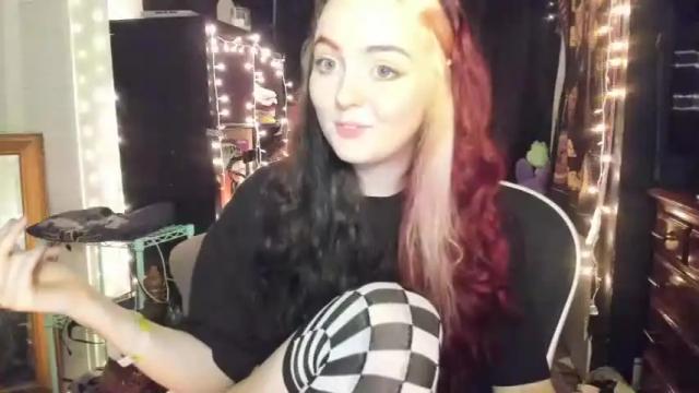 Image 8 of babygaxelle Stream on Chaturbate on 17 months ago