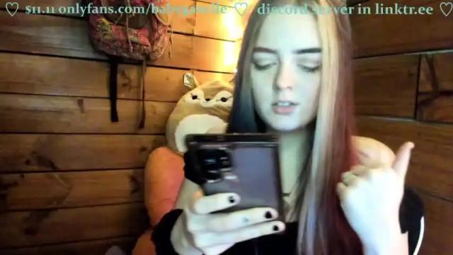 Image 4 of babygaxelle Stream on Chaturbate on 15 months ago