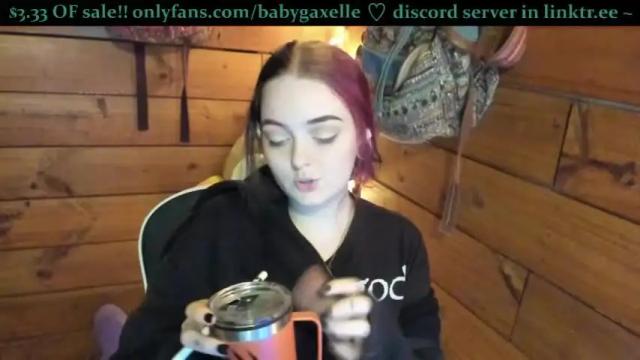 Image 3 of babygaxelle Stream on Chaturbate on 13 months ago
