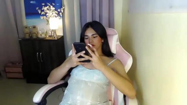Image 10 of babygurlkath Stream on Chaturbate on 15 months ago