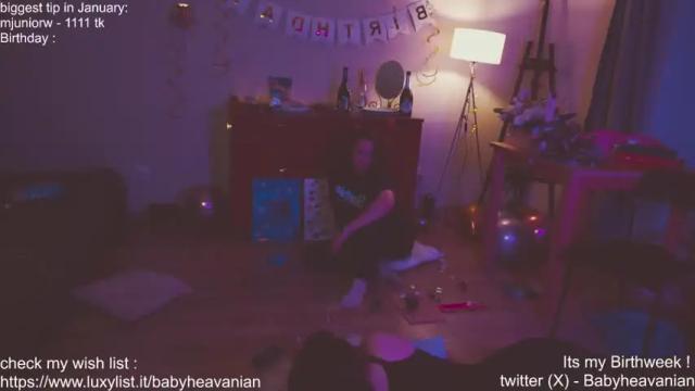 Image 2 of babyheavanian Stream on Chaturbate on 12 months ago