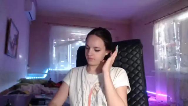 Image 7 of babymuro4ka Stream on Chaturbate on 12 months ago