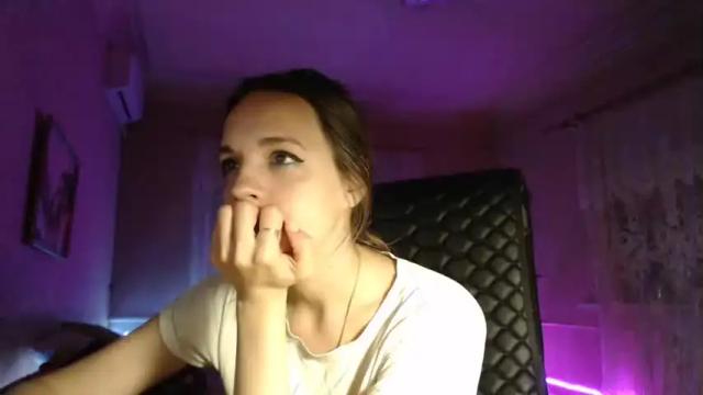 Image 3 of babymuro4ka Stream on Chaturbate on 12 months ago