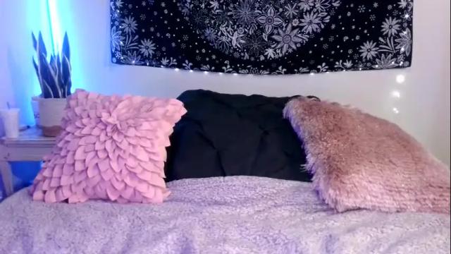 Image 4 of babyred333 Stream on Chaturbate on 6 months ago