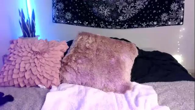 Image 8 of babyred333 Stream on Chaturbate on 5 months ago