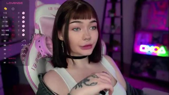 Image 11 of babyroxynill Stream on Chaturbate on 1 month ago