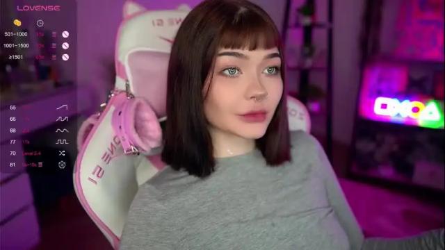 Image 2 of babyroxynill Stream on Chaturbate on 1 month ago