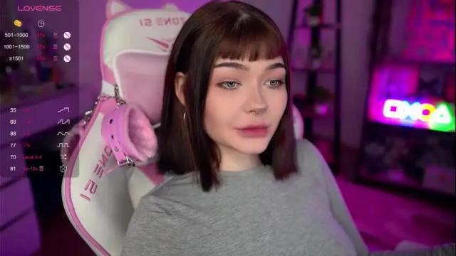 Image 4 of babyroxynill Stream on Chaturbate on 1 month ago