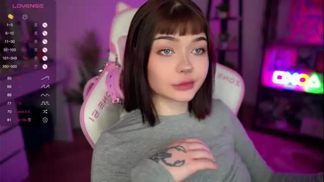 Image 6 of babyroxynill Stream on Chaturbate on 1 month ago