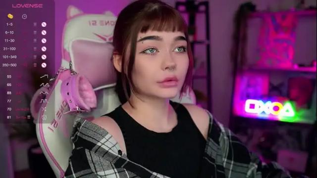 Image 8 of babyroxynill Stream on Chaturbate on 1 month ago