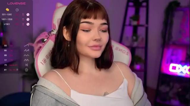 Image 2 of babyroxynill Stream on Chaturbate on 1 month ago
