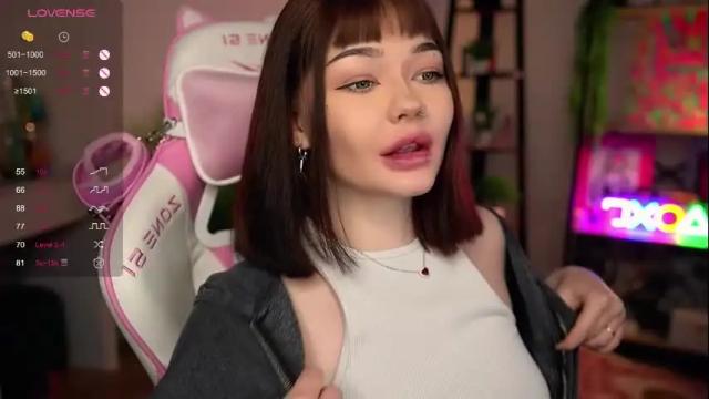 Image 11 of babyroxynill Stream on Chaturbate on 29 days ago