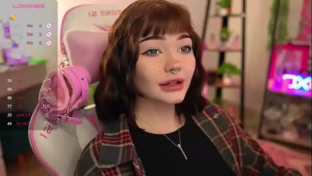 Image 4 of babyroxynill Stream on Chaturbate on 18 days ago