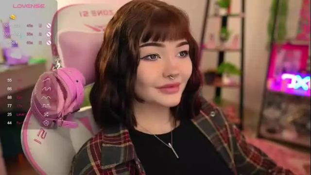 Image 7 of babyroxynill Stream on Chaturbate on 18 days ago