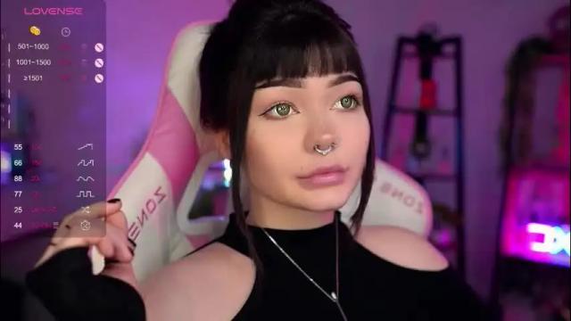 Image 4 of babyroxynill Stream on Chaturbate on 2 months ago