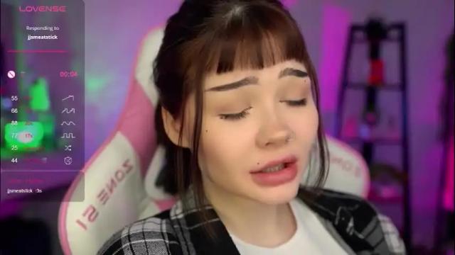 Image 12 of babyroxynill Stream on Chaturbate on 1 month ago