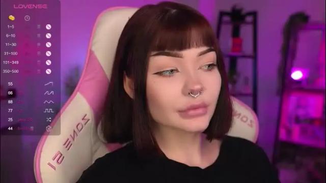 Image 4 of babyroxynill Stream on Chaturbate on 1 month ago