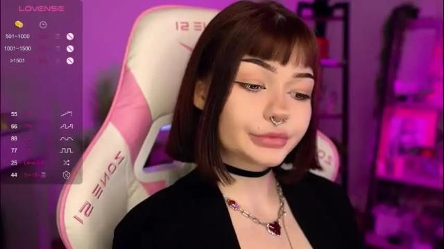 Image 3 of babyroxynill Stream on Chaturbate on 1 month ago