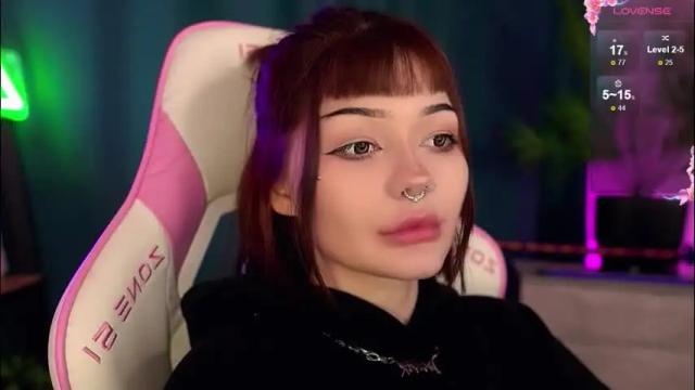 Image 3 of babyroxynill Stream on Chaturbate on 26 days ago