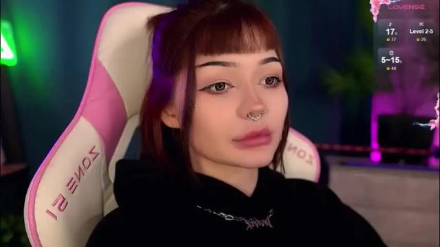 Image 4 of babyroxynill Stream on Chaturbate on 26 days ago