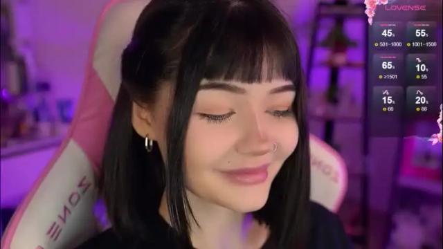 Image 3 of babyroxynill Stream on Chaturbate on 1 month ago