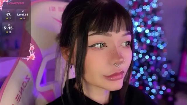 Image 2 of babyroxynill Stream on Chaturbate on 1 month ago