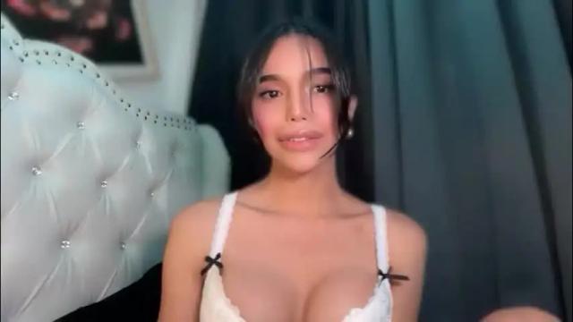 Image 4 of babysabrinaxx Stream on Chaturbate on 2 months ago