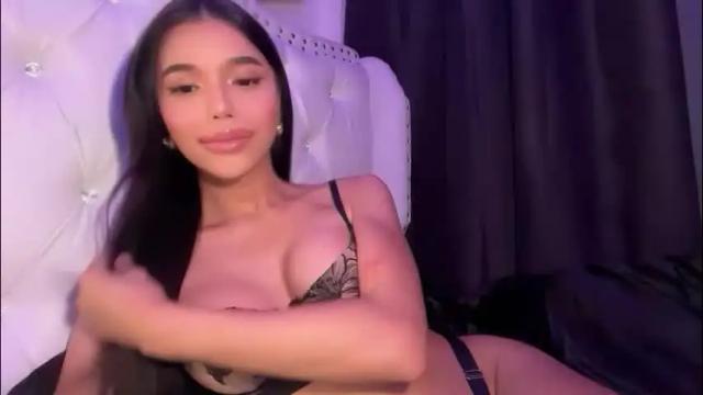 Image 4 of babysabrinaxx Stream on Chaturbate on 2 months ago