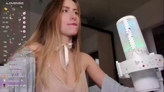 Image 8 of back2emily Stream on Chaturbate on 15 days ago