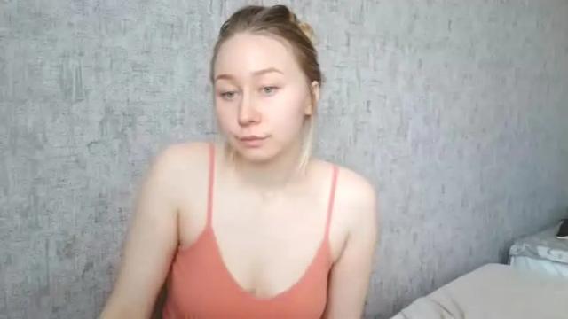 Image 4 of bad_sis Stream on Chaturbate on 14 months ago