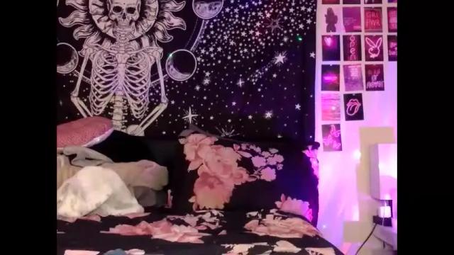 Image 4 of badbarbiebaby Stream on Chaturbate on 15 months ago