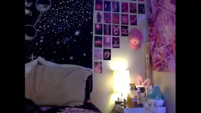 Image 7 of badbarbiebaby Stream on Chaturbate on 15 months ago