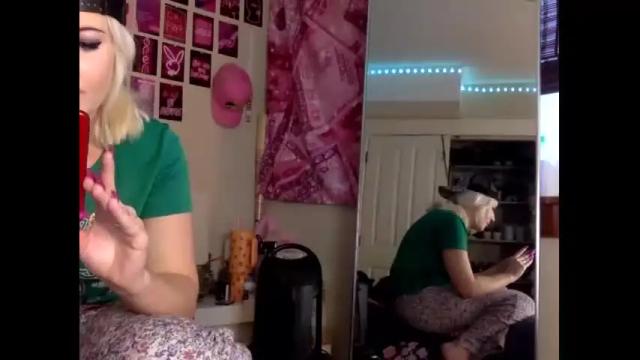 Image 10 of badbarbiebaby Stream on Chaturbate on 14 months ago