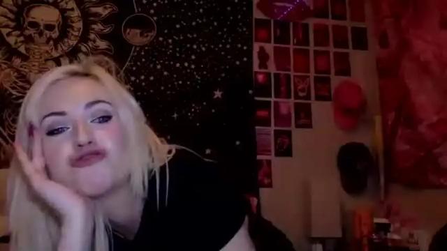 Image 6 of badbarbiebaby Stream on Chaturbate on 14 months ago