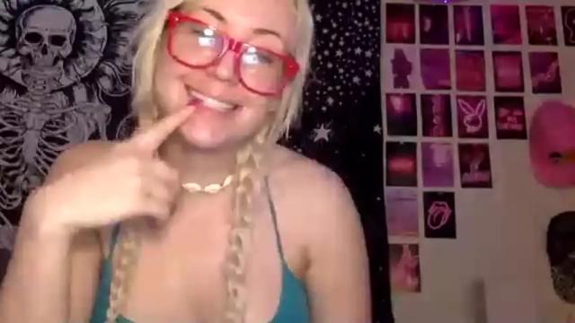 Thumbnail 1, badbarbiebaby's Stream at Chaturbate, 14 months ago
