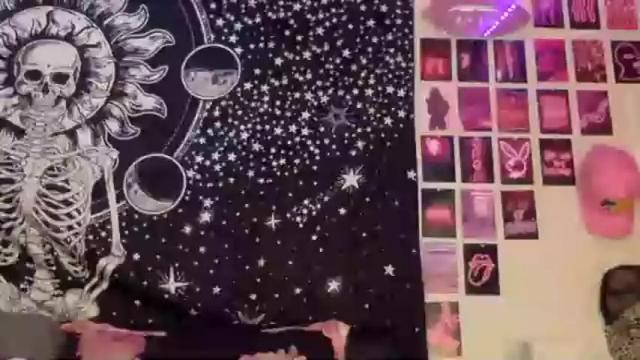 Image 4 of badbarbiebaby Stream on Chaturbate on 14 months ago