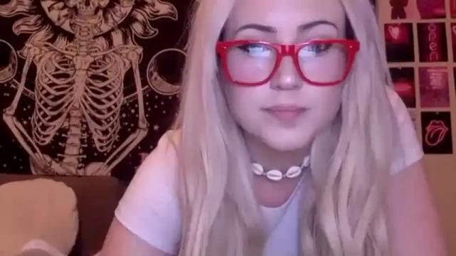Image 7 of badbarbiebaby Stream on Chaturbate on 14 months ago