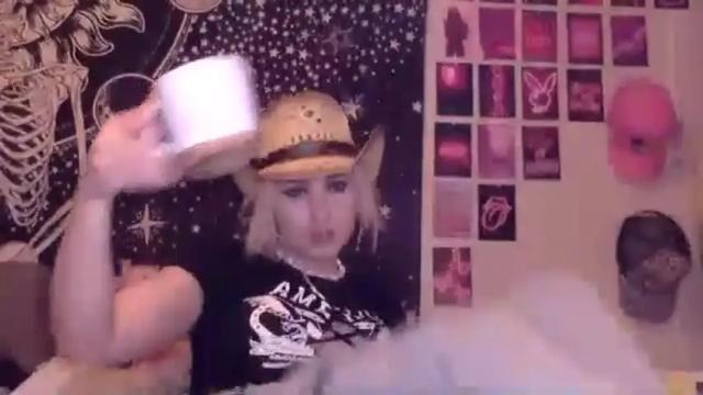 Image 7 of badbarbiebaby Stream on Chaturbate on 14 months ago
