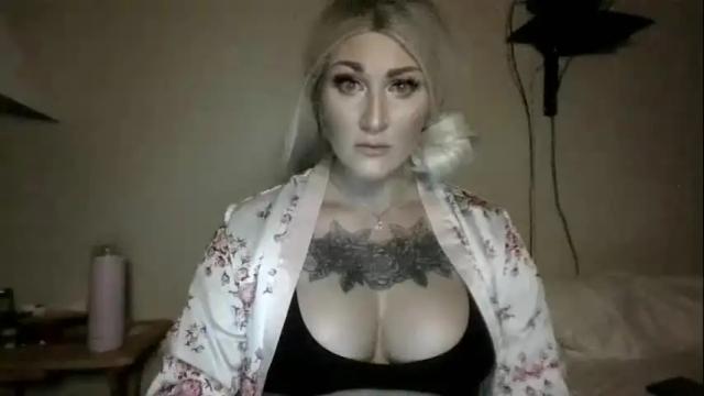 Image 4 of baddiemoflandy Stream on Chaturbate on 16 months ago