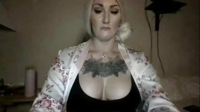 Image 6 of baddiemoflandy Stream on Chaturbate on 16 months ago
