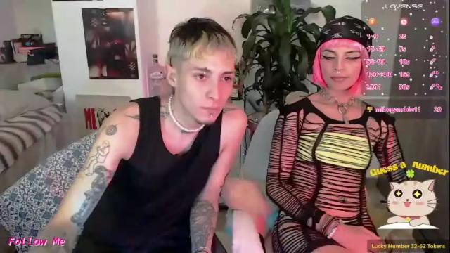 Image 2 of badeyes_crazylilgoat Stream on Chaturbate on 2 months ago