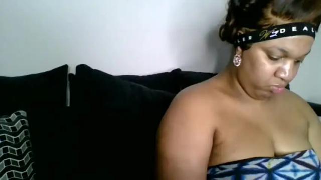 Image 12 of badgirl__brittany Stream on Chaturbate on 17 months ago